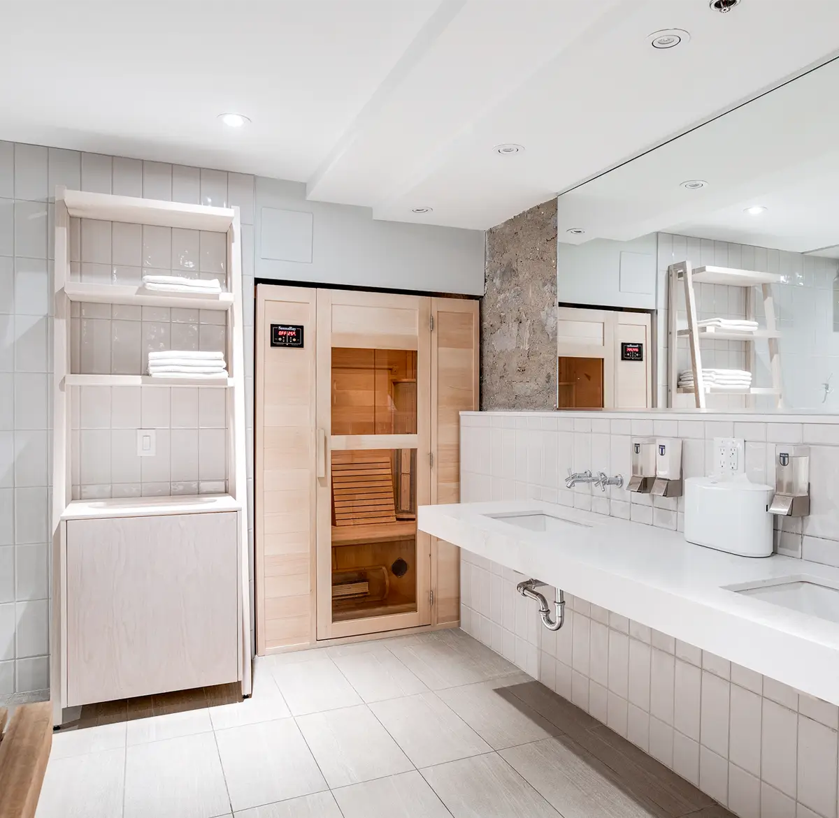 Bathroom with sauna - Totum Life Science